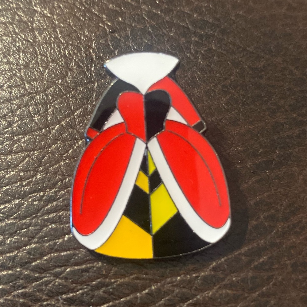 Disney Loungefly villains dresses mystery pin blind box (OPENED) Queen of Hearts